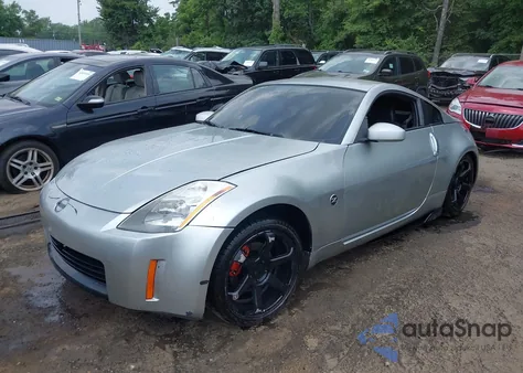 2005 Nissan 350Z Touring z USA, uszkodzony, nr VIN JN1AZ34E25M651571